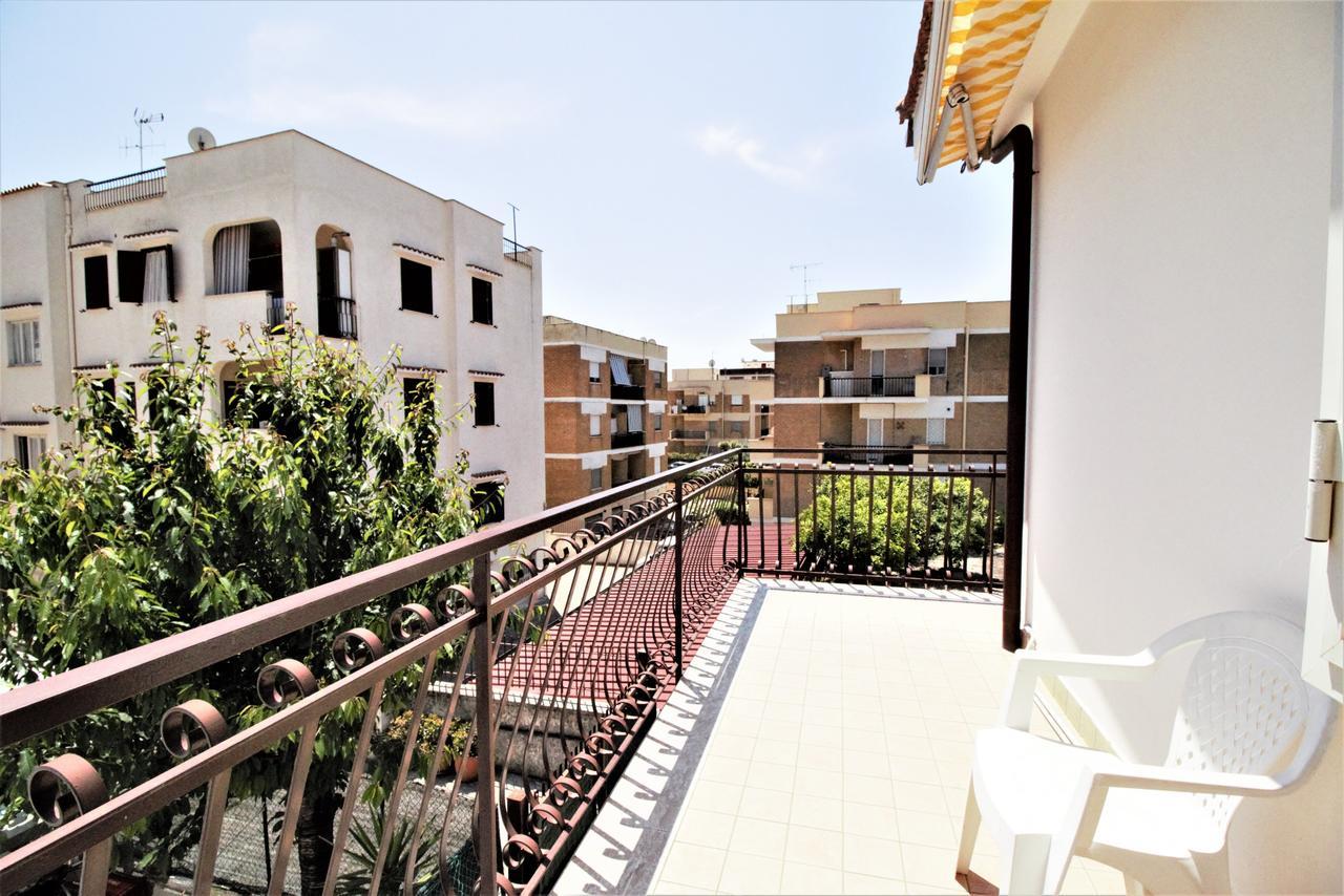 Holidaycasa Leone - Con Posto Auto A 200Mt Dal Mare Sperlonga Bagian luar foto